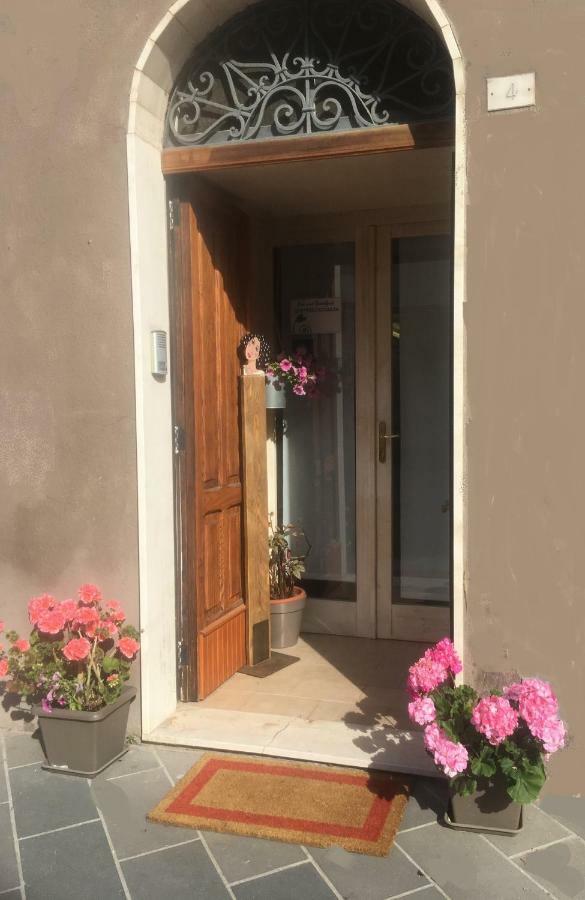 4 In Piazza Bed & Breakfast Сорсо Екстериор снимка